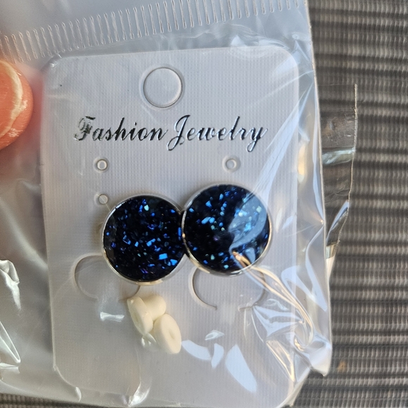 Brand New Clip Earrings -Drusy Quartz style earrings - Picture 4 of 8
